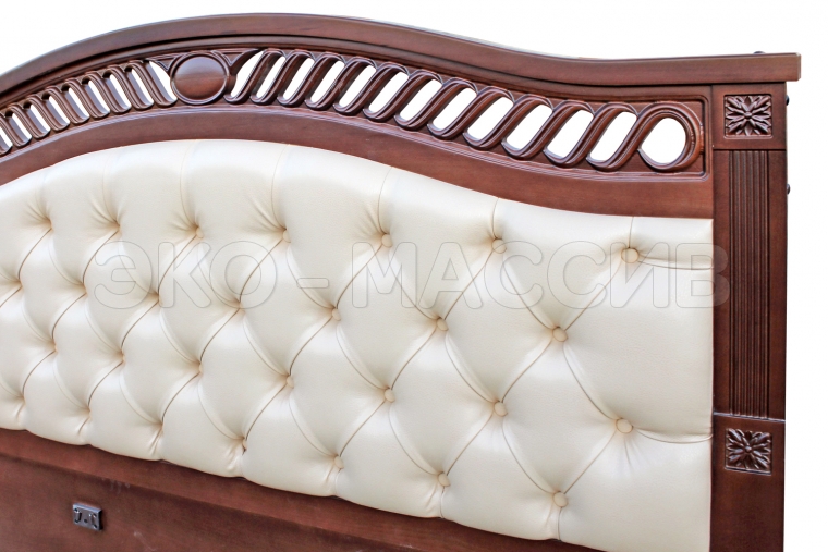 Кровать Мальта с мягкой вставкой из массива сосны