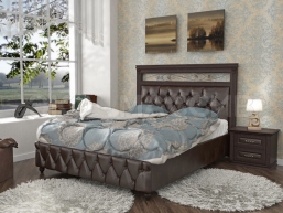 Кровать Валенсия-3 с мягкой вставкой и ковкой из массива бука